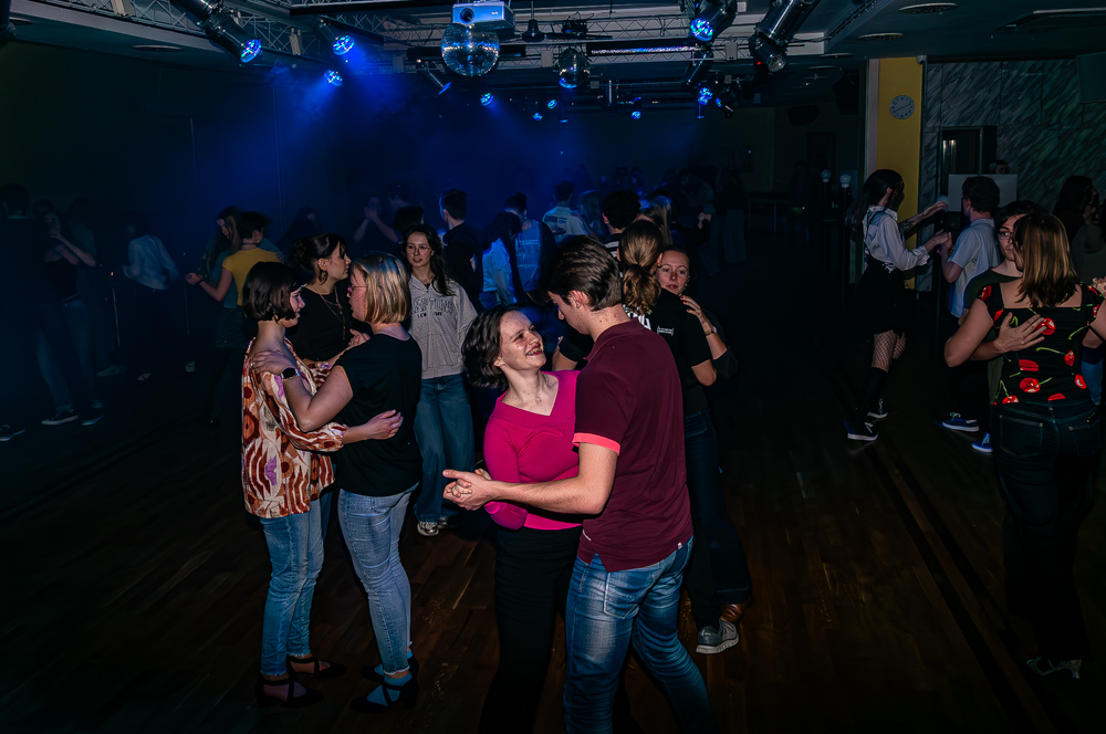 20251206Huckepackparty unbenannte Fotosession 09855